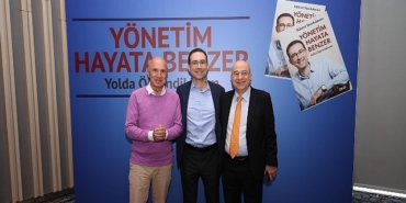 yonetim-hayatin-kendisidir-ortak-hedefe-yuruyen-insan-toplulugunun-hikayesidir.jpg